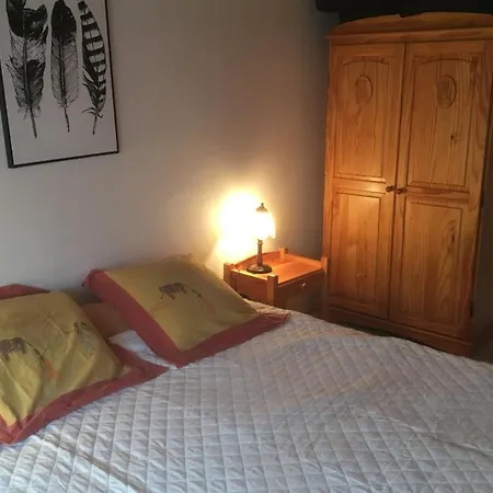 Bed & Breakfast D'hotes Dans Les Gorges De La Sioule *